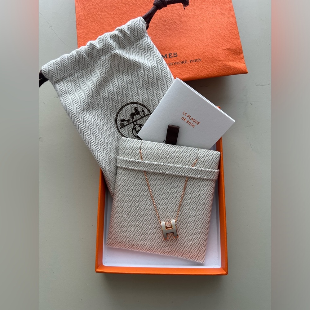 Hermes Pop H necklace in Rose Gold